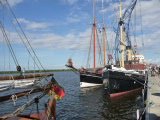 Das Traditionsschiff Bussard beim Hafenfest